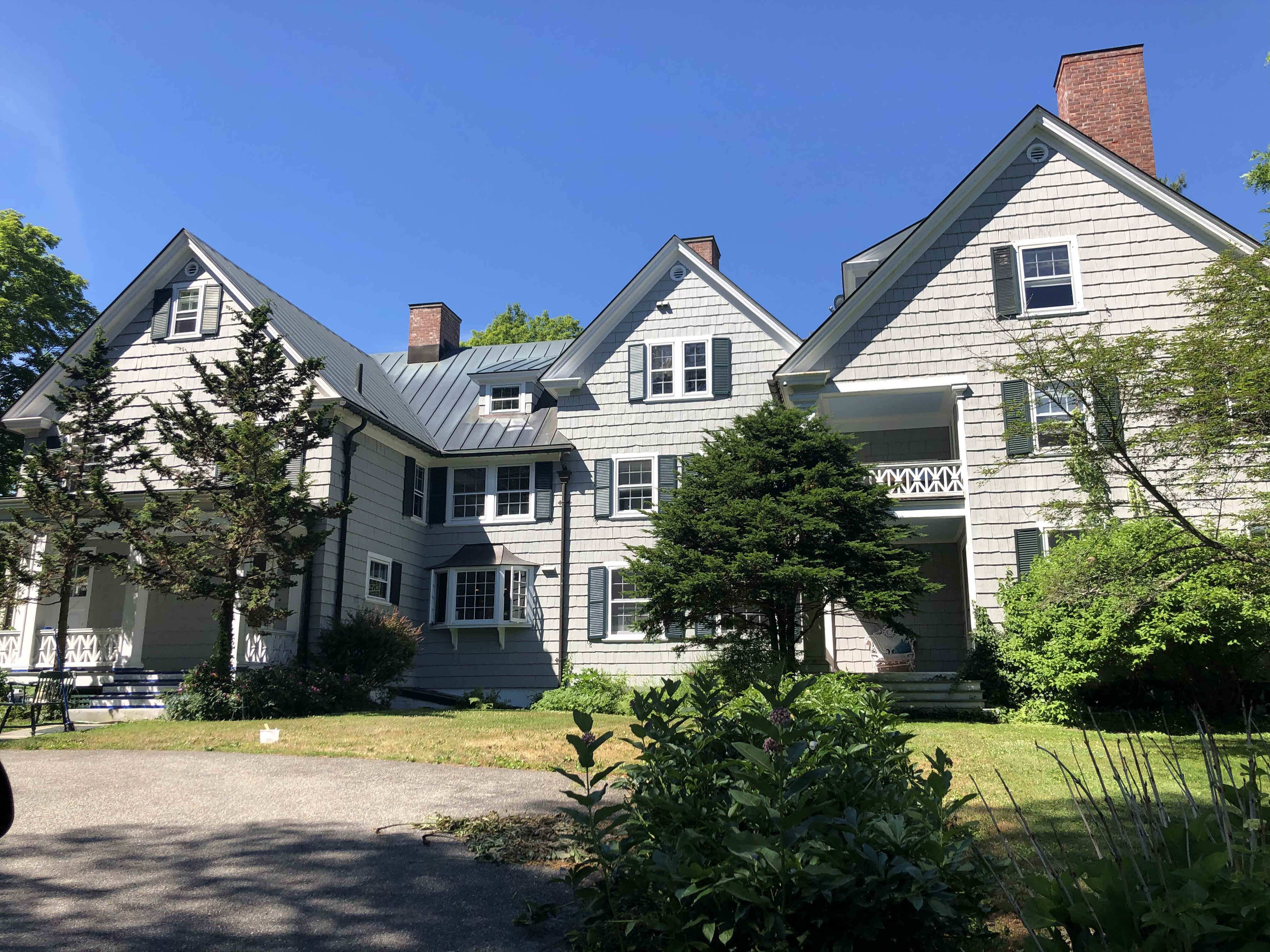 Building photograph for 27 ELM STREET